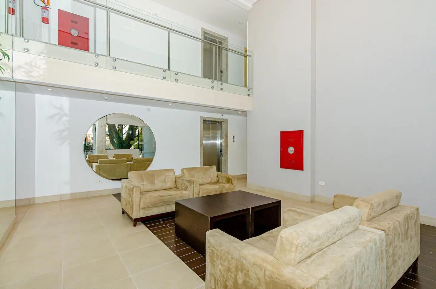 Sky Batel - Urooms Apartment *