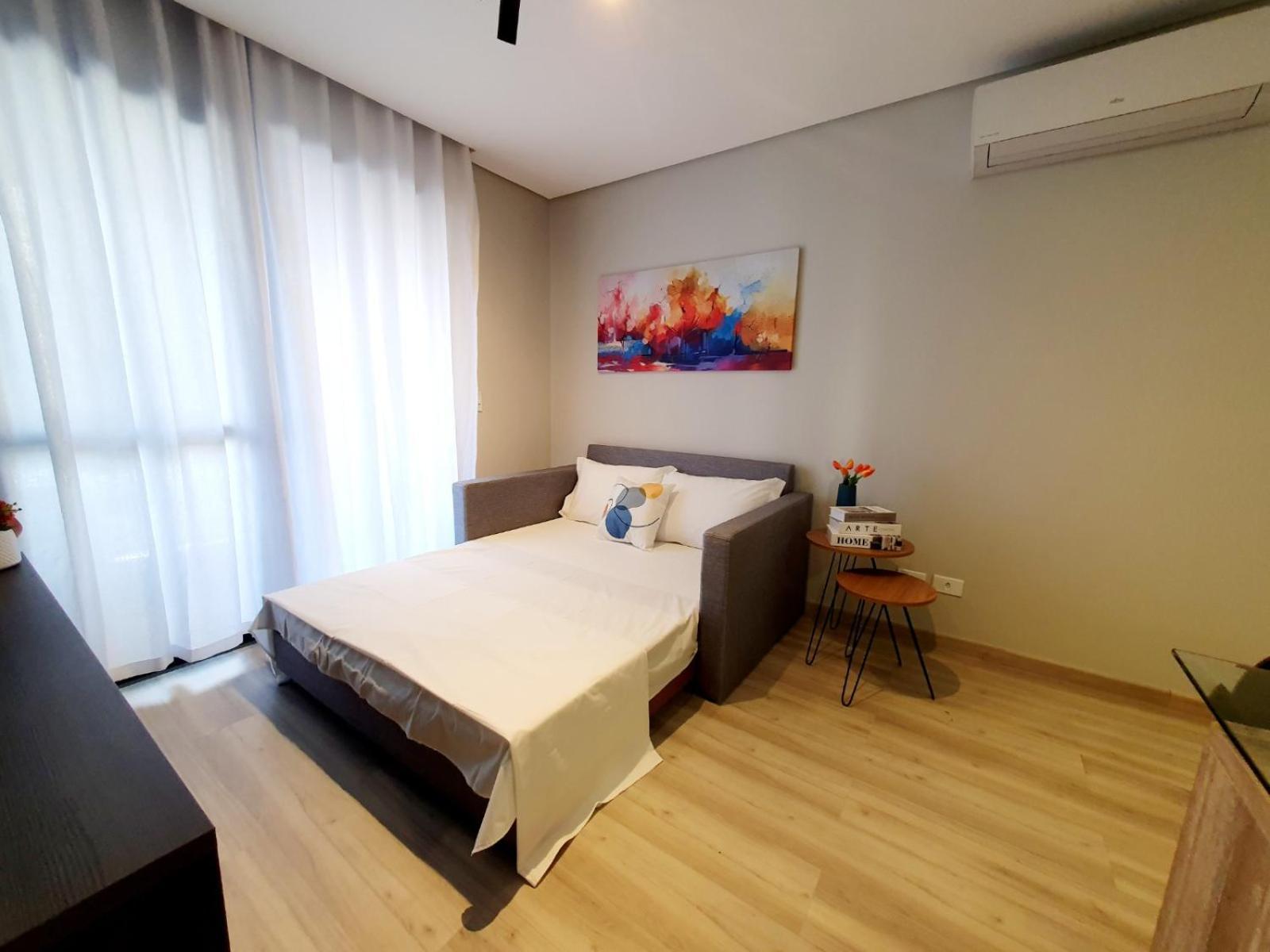 Sky Batel - Urooms Apartment *